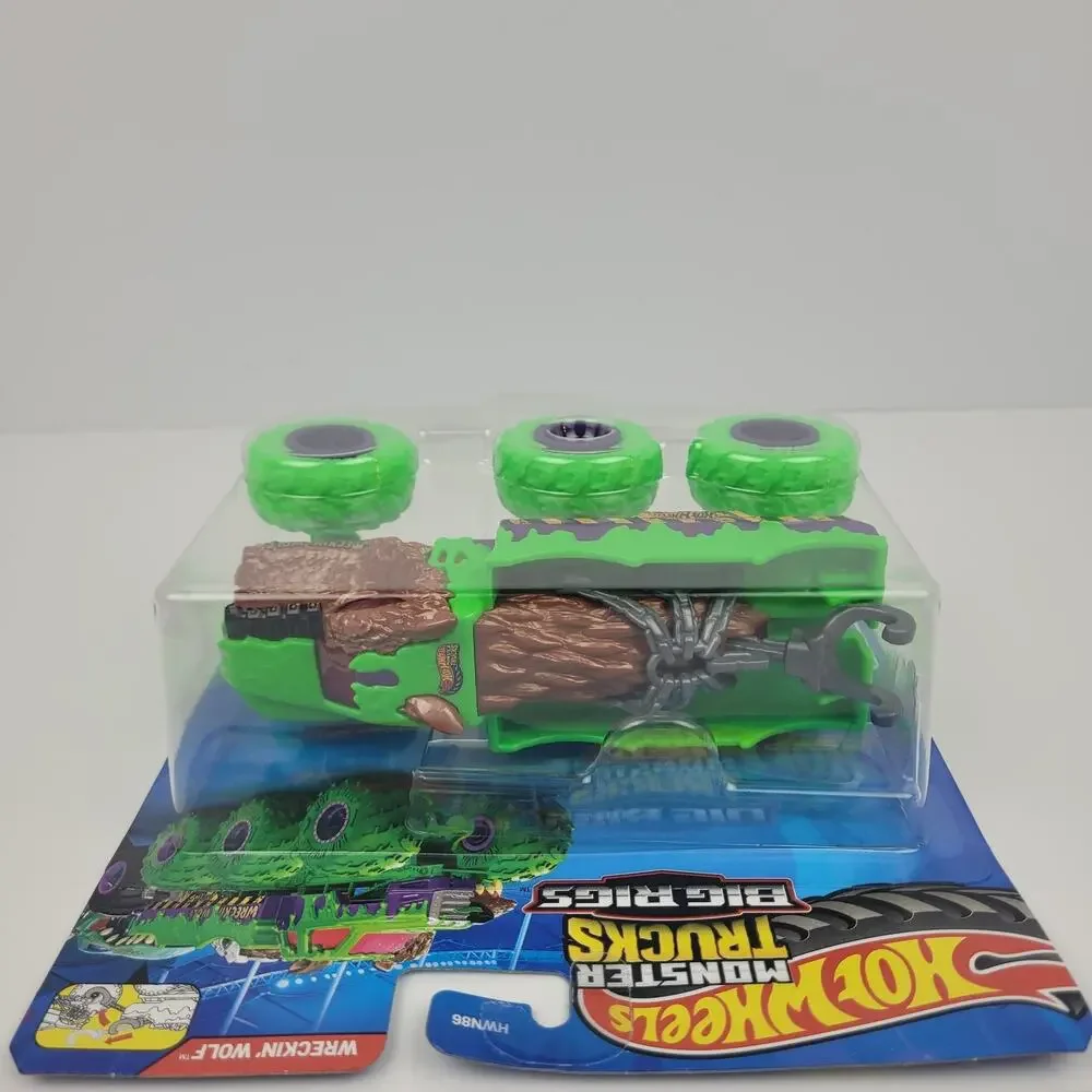 2026 Hot Wheels Monster Trucks Big Rigs Wreckin Wolf Green Purple 1:64 Diecast